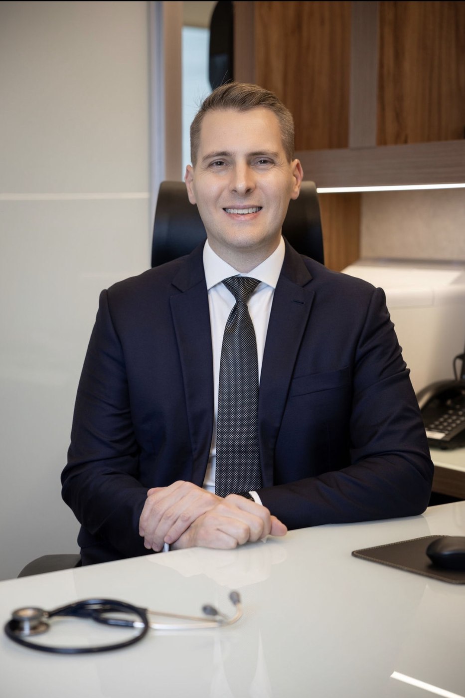 Dr. André Miotto — especialista em cirurgia torácica minimamente invasiva
